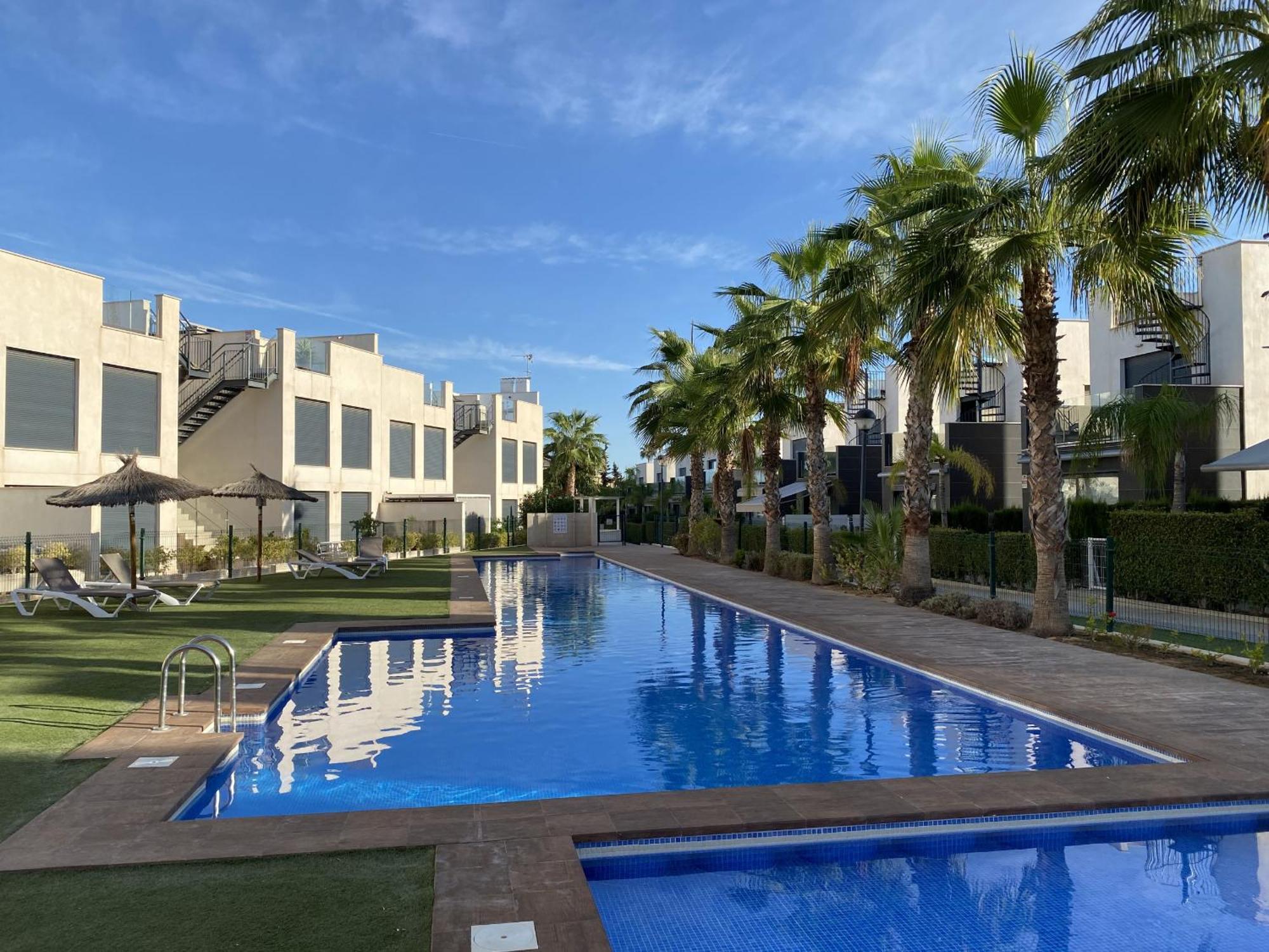 Villa Tindra ตอร์เรเวียคา ภายนอก รูปภาพ
