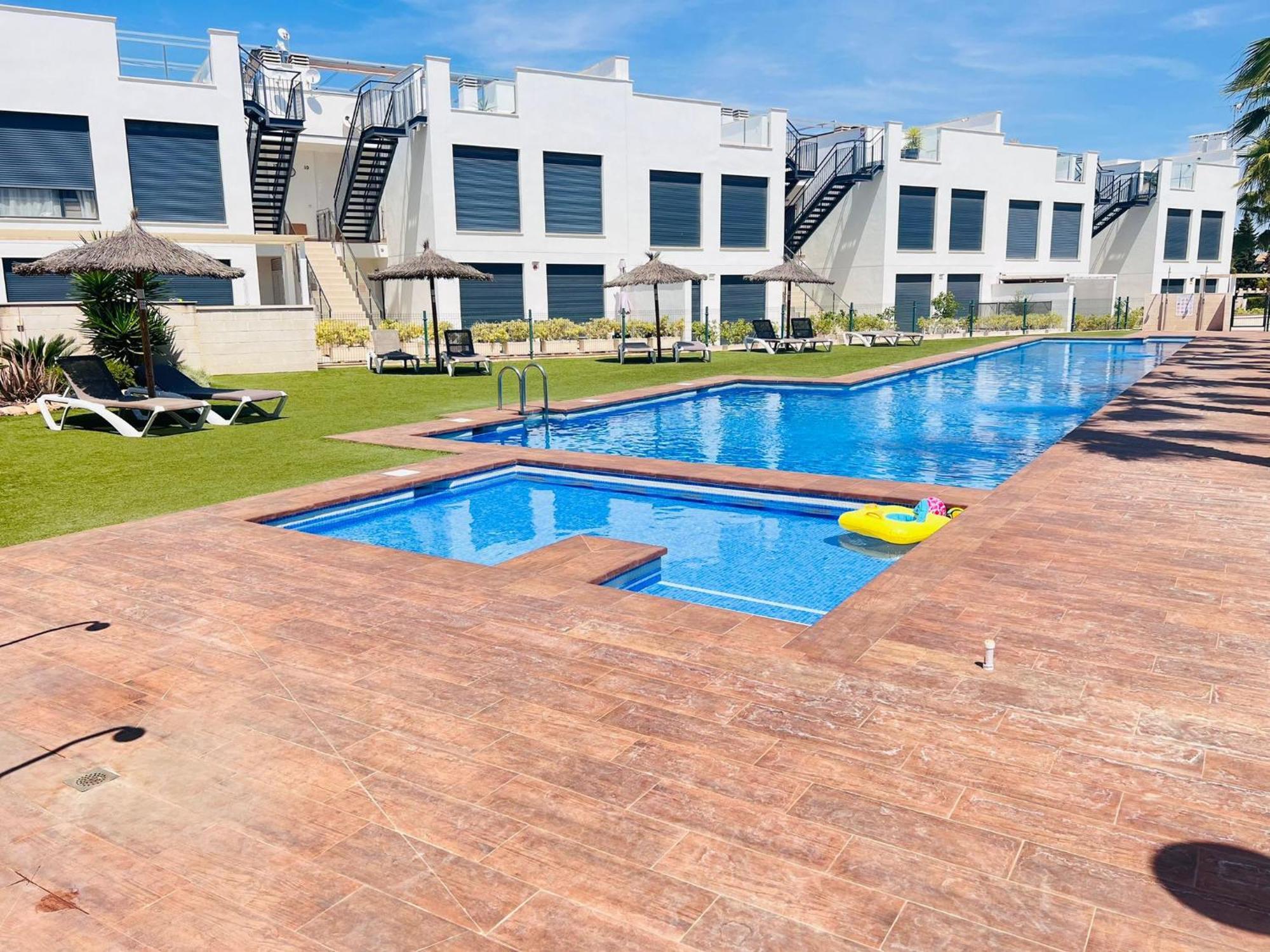 Villa Tindra ตอร์เรเวียคา ภายนอก รูปภาพ